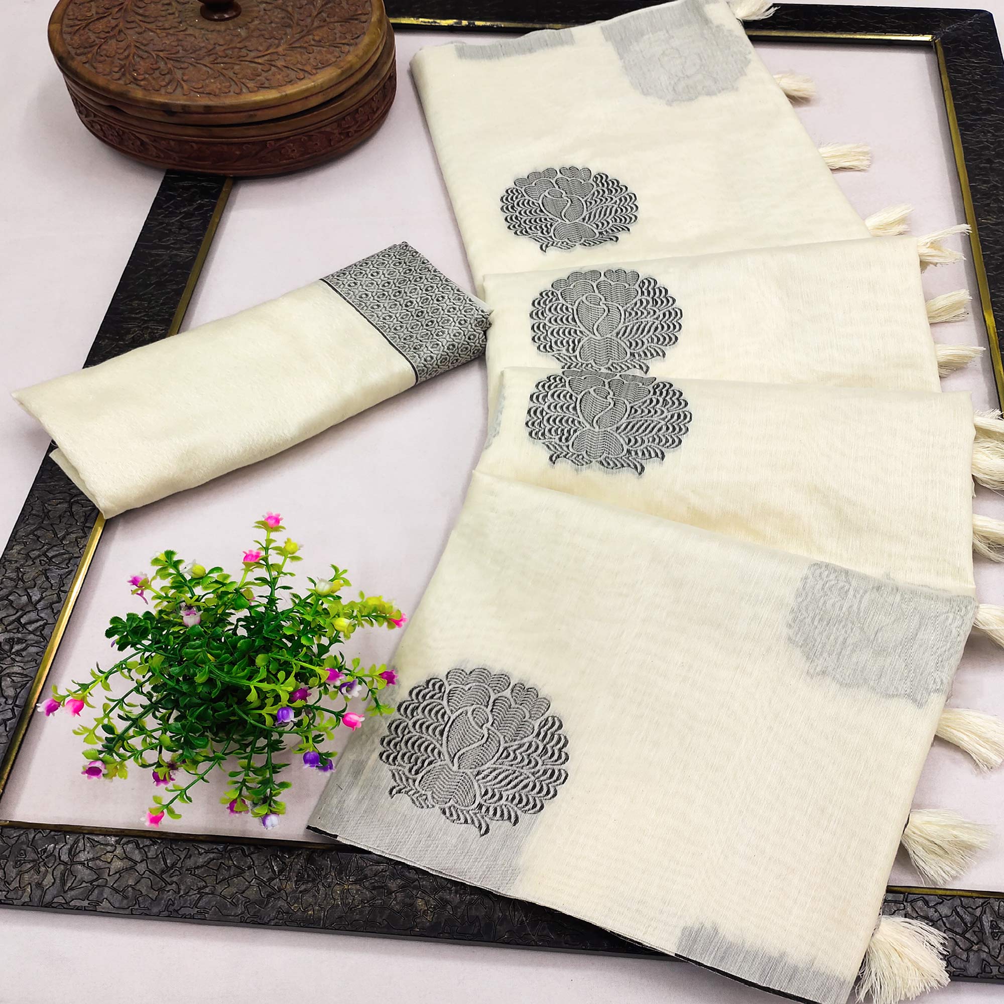 1_RAJT-7213-OFFWHITE-PEACHMODE